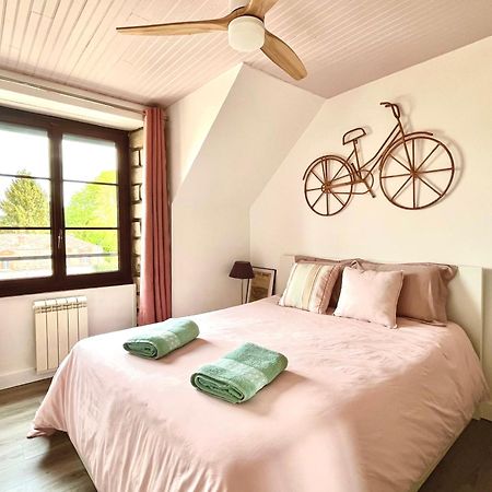 Appartement En Plein Centre Ville Milly-la-Foret Exteriér fotografie